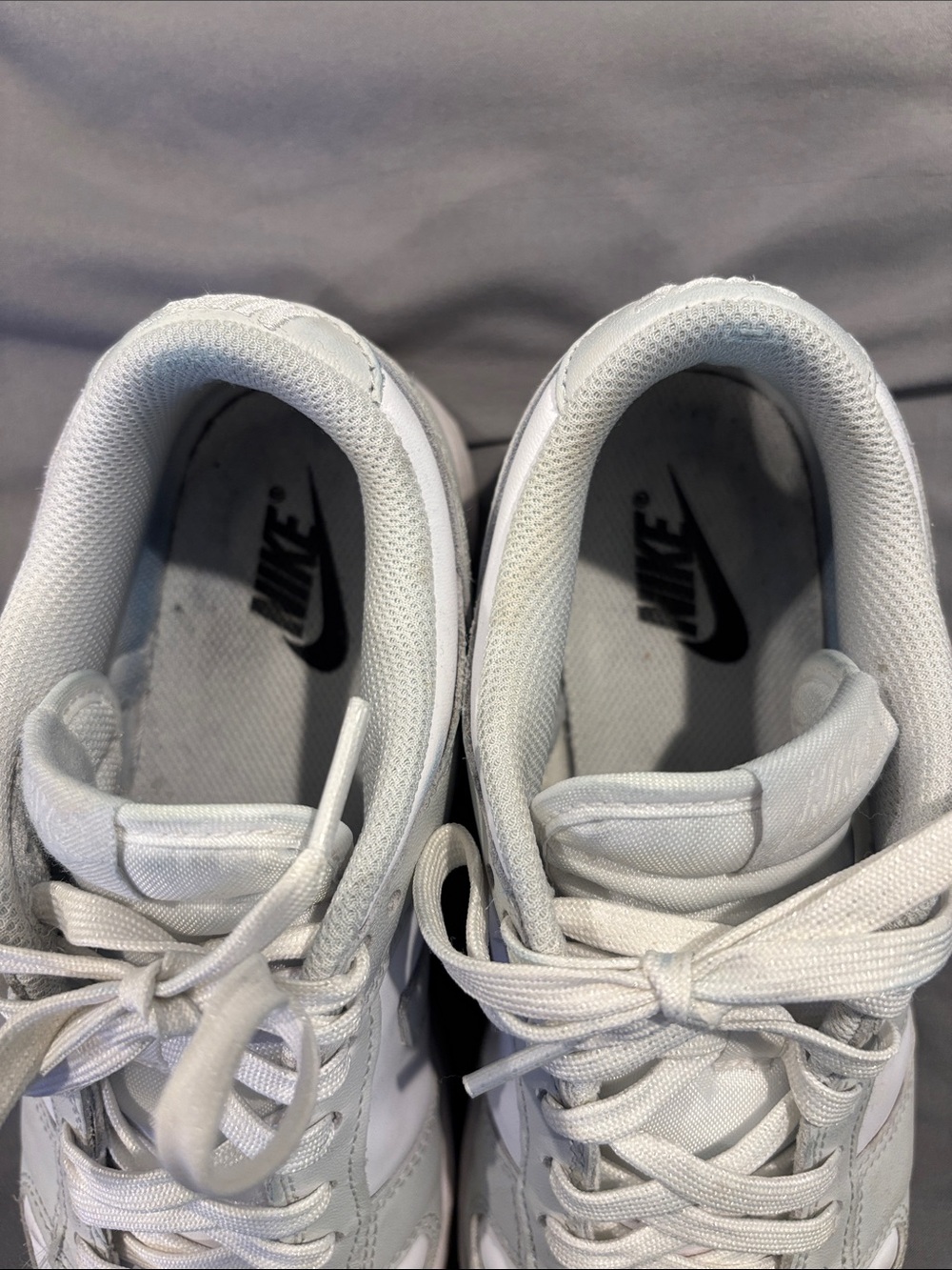 Nike Women’s Dunks Low sneakers 7.5 - Picture 2 of 8